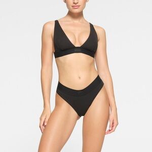 SKIMS Cotton Rib PLUNGE BRALETTE in Soot (L)